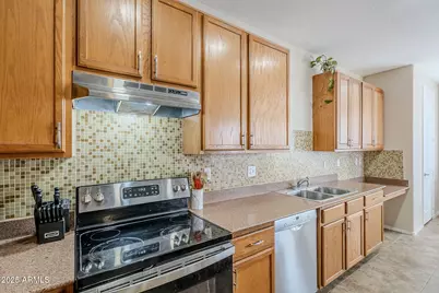 9791 W Butler Drive, Peoria, AZ 85345 - Photo 7