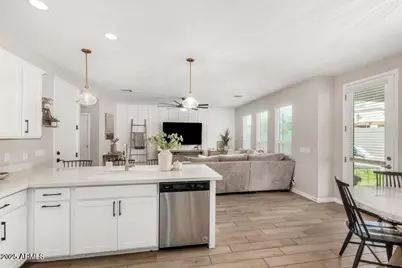 11526 E Shepperd Avenue, Mesa, AZ 85212 - Photo 7