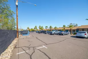 2011 N 51st St, Phoenix, AZ 85008 - Photo 15