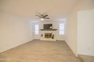 2011 N 51st St, Phoenix, AZ 85008 - Photo 37
