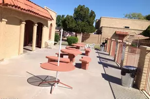 948 S Alma School Rd, Mesa, AZ 85210 - Photo 29