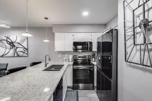 10080 E Mountainview Lake Dr, Scottsdale, AZ 85258 - Photo 3