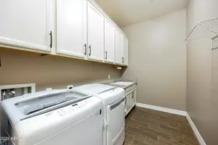 10049 E Topaz Ave, Mesa, AZ 85212 - Photo 31