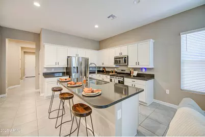 40913 W Sunland Drive, Maricopa, AZ 85138 - Photo 7