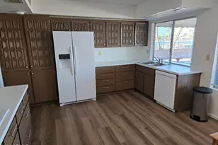 13819 N Crown Point, Sun City, AZ 85351 - Photo 9