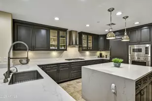 7181 E Camelback Rd, Scottsdale, AZ 85251 - Photo 3