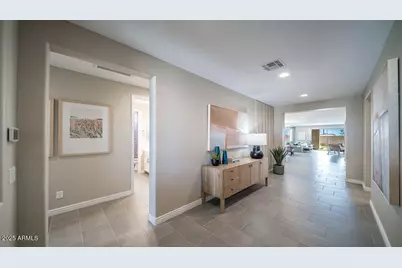 11881 N 169th Avenue, Surprise, AZ 85388 - Photo 7