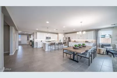 11881 N 169th Avenue, Surprise, AZ 85388 - Photo 9