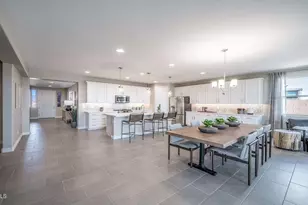 11881 N 169th Ave, Surprise, AZ 85388 - Photo 9