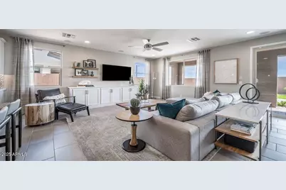 11881 N 169th Avenue, Surprise, AZ 85388 - Photo 3