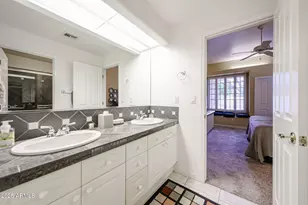 2012 E Glenn Dr, Phoenix, AZ 85020 - Photo 35