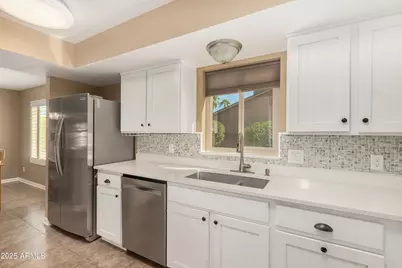 9502 E Lawndale Place, Sun Lakes, AZ 85248 - Photo 13