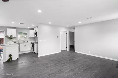 2014 E Bayberry Avenue, Mesa, AZ 85204 - Photo 7