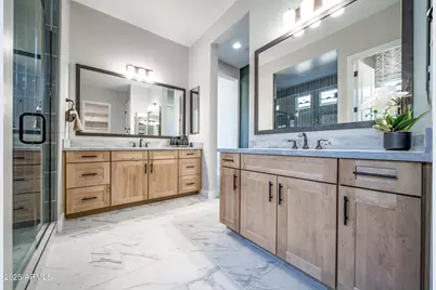 11597 N 169th Avenue, Surprise, AZ 85388 - Photo 35