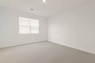 15818 W Gray Fox Trl, Surprise, AZ 85387 - Photo 13