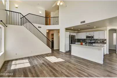 21927 N 74th Lane, Glendale, AZ 85310 - Photo 17