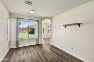 21927 N 74th Ln, Glendale, AZ 85310 - Photo 7