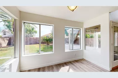 21927 N 74th Lane, Glendale, AZ 85310 - Photo 13