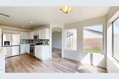 21927 N 74th Lane, Glendale, AZ 85310 - Photo 9