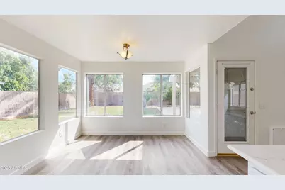 21927 N 74th Lane, Glendale, AZ 85310 - Photo 7