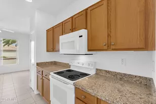 15713 W Star View Ln, Surprise, AZ 85374 - Photo 17