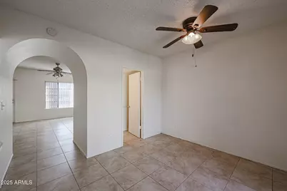 7801 N 44th Drive #1039, Glendale, AZ 85301 - Photo 11