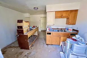 2002 W Lawrence Rd, Phoenix, AZ 85015 - Photo 7