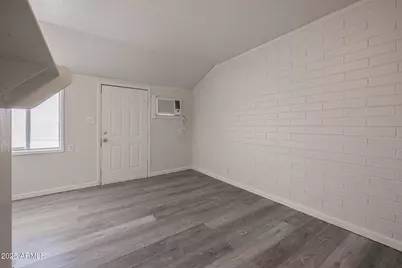 864 E Chandler Boulevard #11, Chandler, AZ 85225 - Photo 7