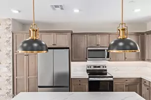 2121 W Sonoran Desert Dr, Phoenix, AZ 85085 - Photo 33