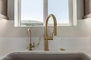 2121 W Sonoran Desert Dr, Phoenix, AZ 85085 - Photo 19