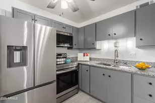 2608 W Berridge Ln, Phoenix, AZ 85017 - Photo 3