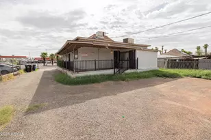 212 N 21st Ave, Phoenix, AZ 85009 - Photo 1
