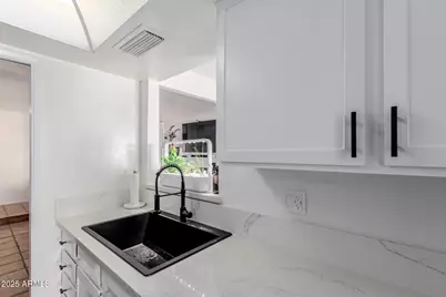 1175 E Belmont Avenue, Phoenix, AZ 85020 - Photo 9