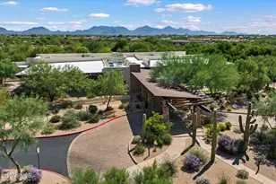 3935 E Rough Rider Rd, Phoenix, AZ 85050 - Photo 37