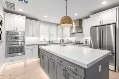 7550 E Osborn Road #1002, Scottsdale, AZ 85251 - Photo 1