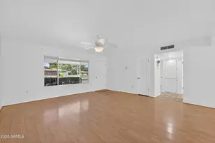 9821 W Pleasant Valley Rd, Sun City, AZ 85351 - Photo 21