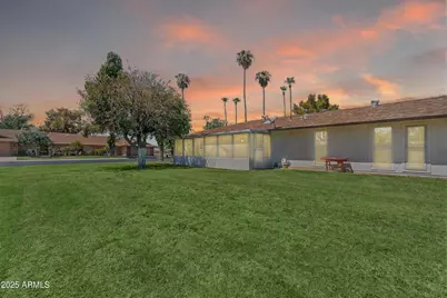 9821 W Pleasant Valley Road, Sun City, AZ 85351 - Photo 3