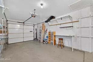 9821 W Pleasant Valley Rd, Sun City, AZ 85351 - Photo 31