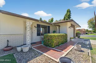 9821 W Pleasant Valley Rd, Sun City, AZ 85351 - Photo 7