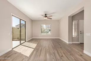 15933 N 19th Dr, Phoenix, AZ 85023 - Photo 9