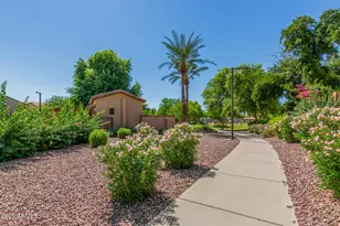 15933 N 19th Dr, Phoenix, AZ 85023 - Photo 33