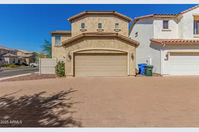 15933 N 19th Drive, Phoenix, AZ 85023 - Photo 7