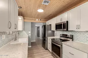 18617 N Kiva Dr, Sun City, AZ 85373 - Photo 11