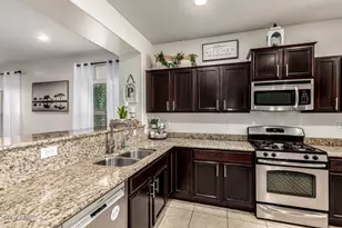 17952 W Lawrence Ln, Waddell, AZ 85355 - Photo 17