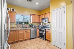 456 Guskin Rd, Morristown, AZ 85342 - Photo 3