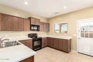 8859 N 181st Ave, Waddell, AZ 85355 - Photo 19