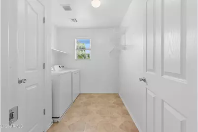 11009 W Mariposa Drive, Phoenix, AZ 85037 - Photo 17