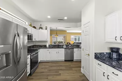 15009 W Wrigley Way, Surprise, AZ 85374 - Photo 9