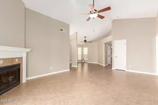 502 E Topeka Dr, Phoenix, AZ 85024 - Photo 17