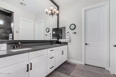 9258 W White Feather Lane, Peoria, AZ 85383 - Photo 17